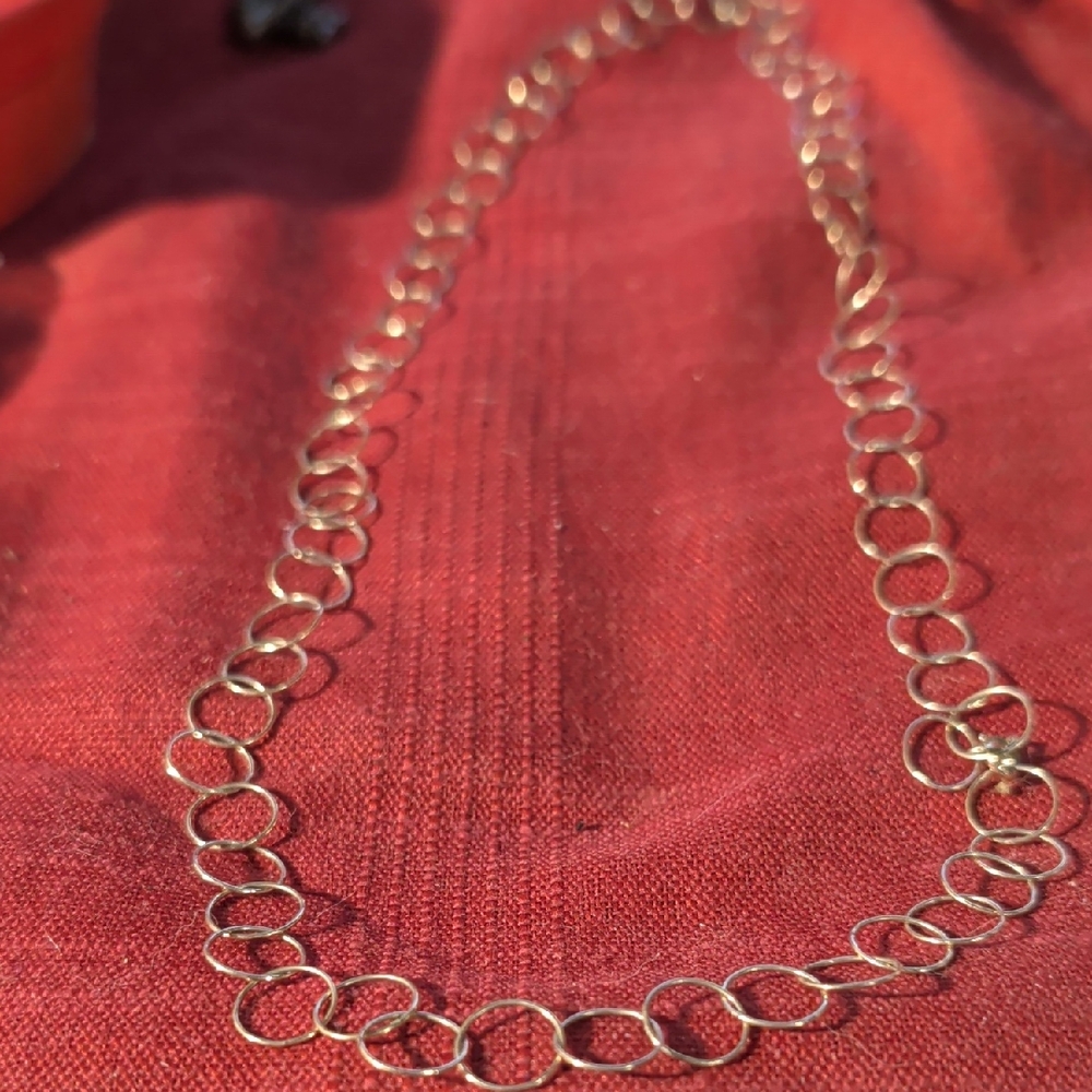 Elegant Gold Chain Necklace